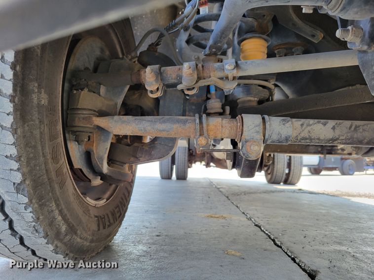 image for item DM8028 2018 Ford F550 Super Duty XL  flatbed truck