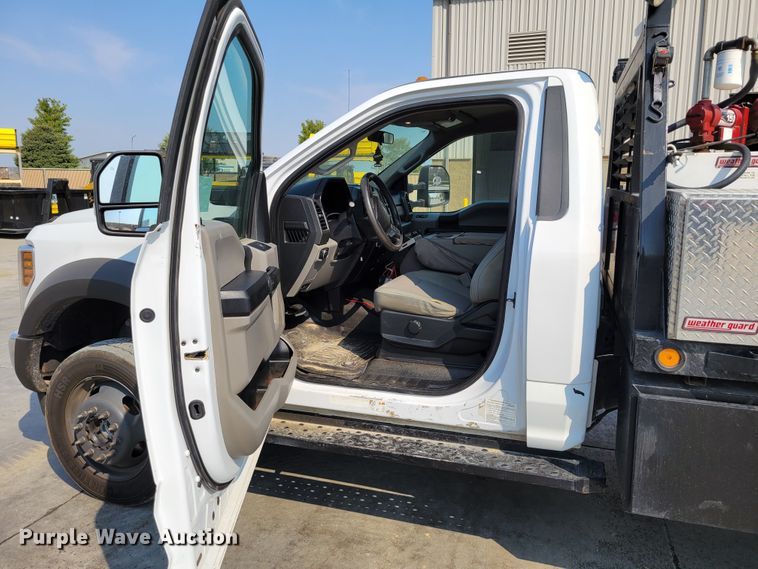 image for item DM8028 2018 Ford F550 Super Duty XL  flatbed truck