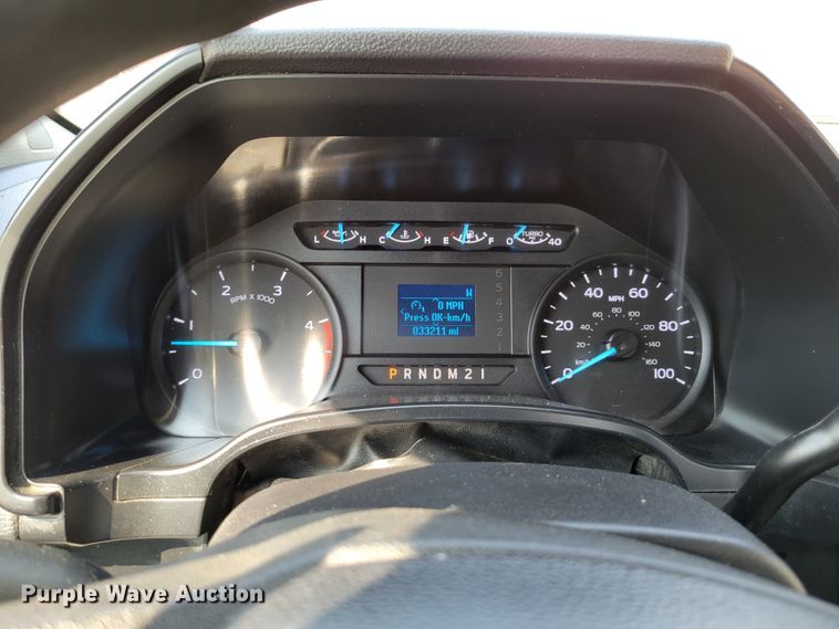 image for item DM8028 2018 Ford F550 Super Duty XL  flatbed truck