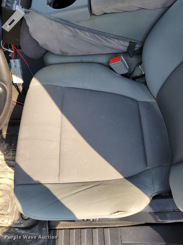 image for item DM8028 2018 Ford F550 Super Duty XL  flatbed truck