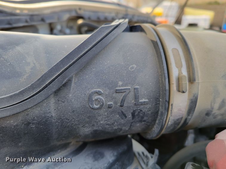 image for item DM8028 2018 Ford F550 Super Duty XL  flatbed truck