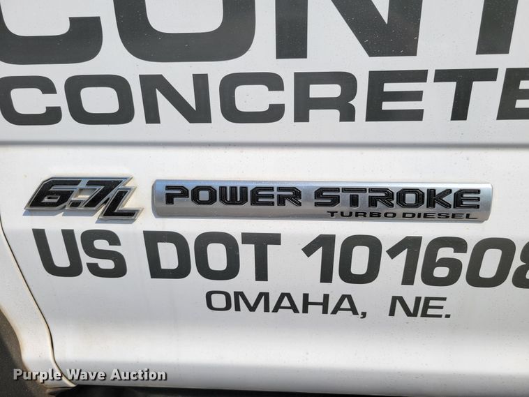 image for item DM8028 2018 Ford F550 Super Duty XL  flatbed truck