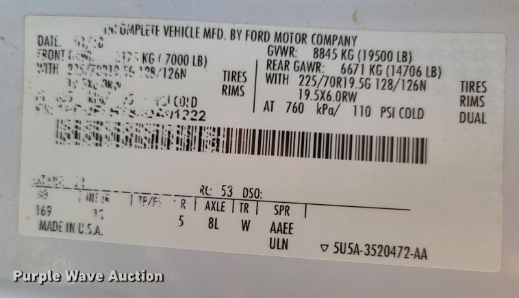 image for item DM8028 2018 Ford F550 Super Duty XL  flatbed truck