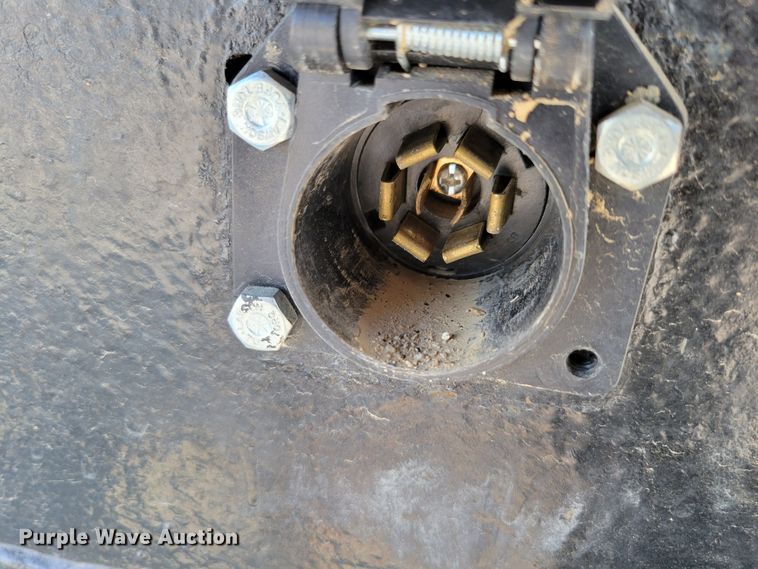 image for item DM8029 2017 Ford F550 Super Duty XL  Crew Cab flatbed truck