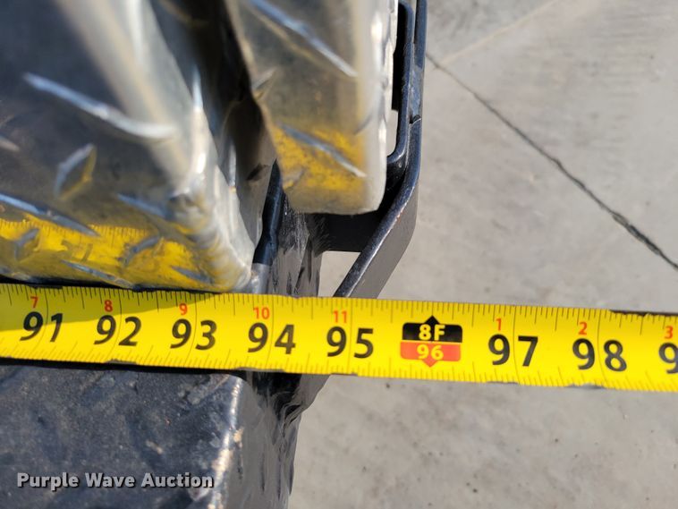 image for item DM8029 2017 Ford F550 Super Duty XL  Crew Cab flatbed truck