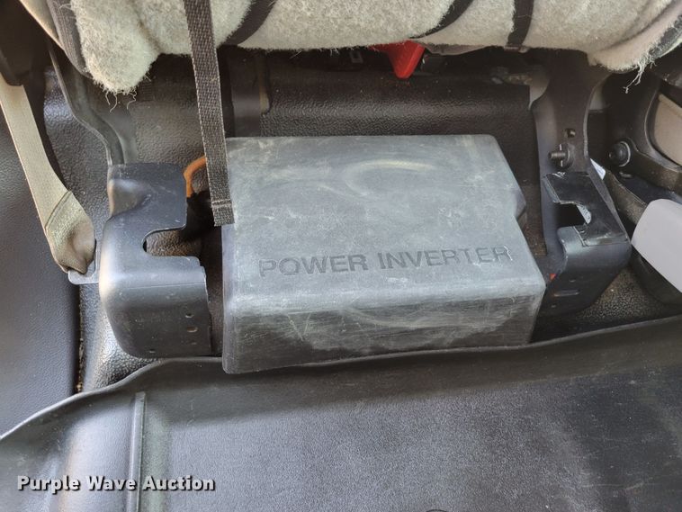 image for item DM8029 2017 Ford F550 Super Duty XL  Crew Cab flatbed truck