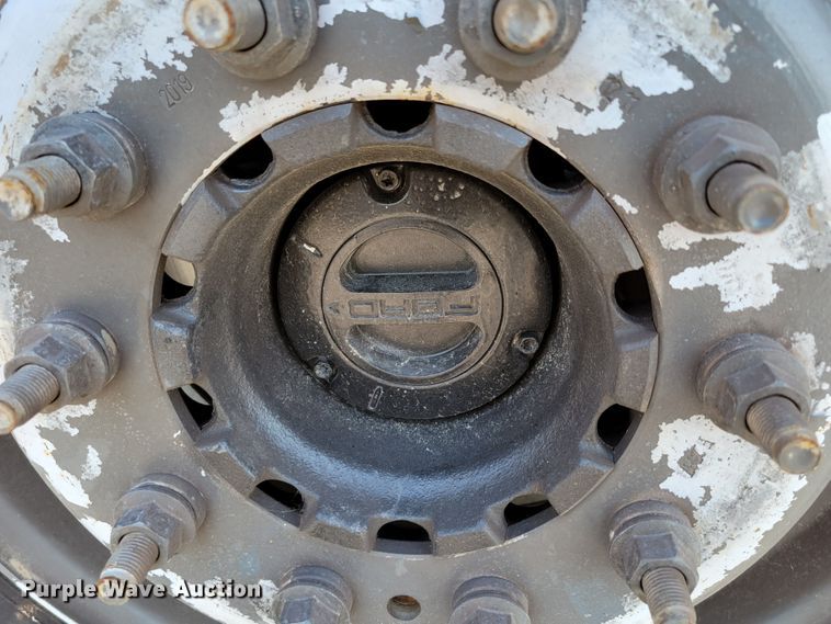 image for item DM8029 2017 Ford F550 Super Duty XL  Crew Cab flatbed truck