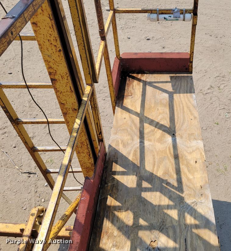 image for item DM8033 Rustgo 139  work platform