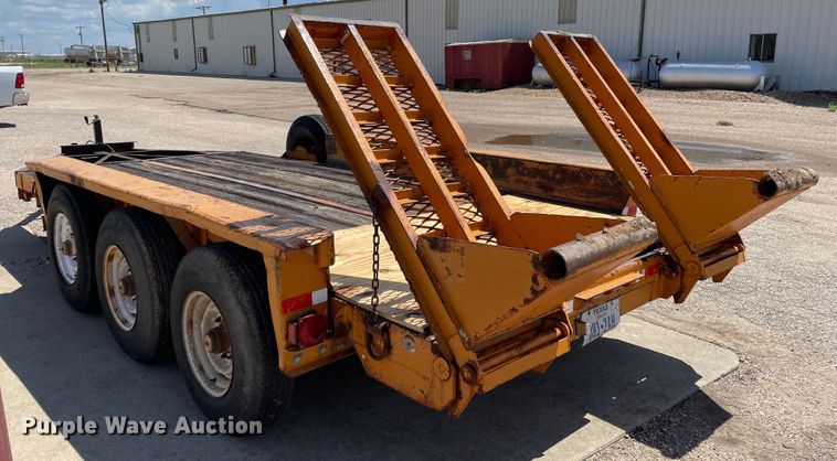 image for item DN5166 1983 Belshe  equipment trailer