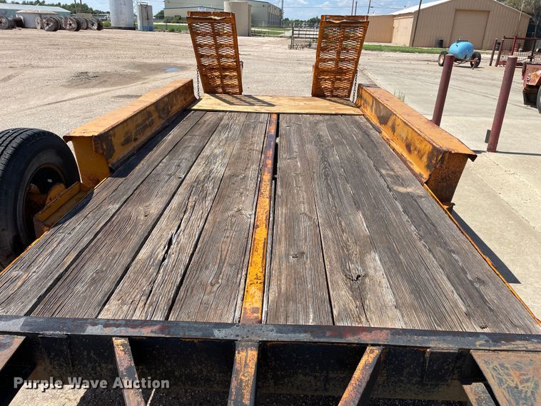 image for item DN5166 1983 Belshe  equipment trailer