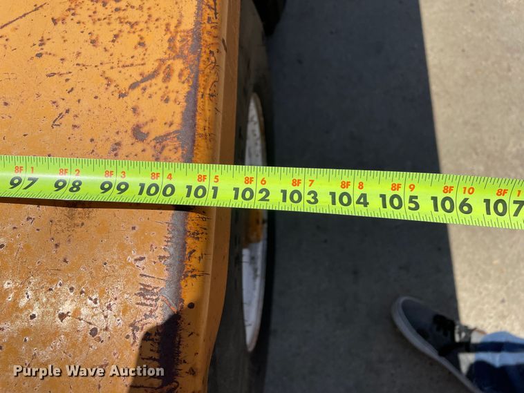 image for item DN5166 1983 Belshe  equipment trailer