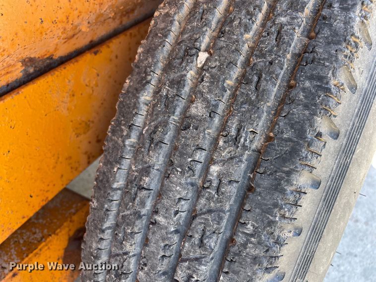 image for item DN5166 1983 Belshe  equipment trailer