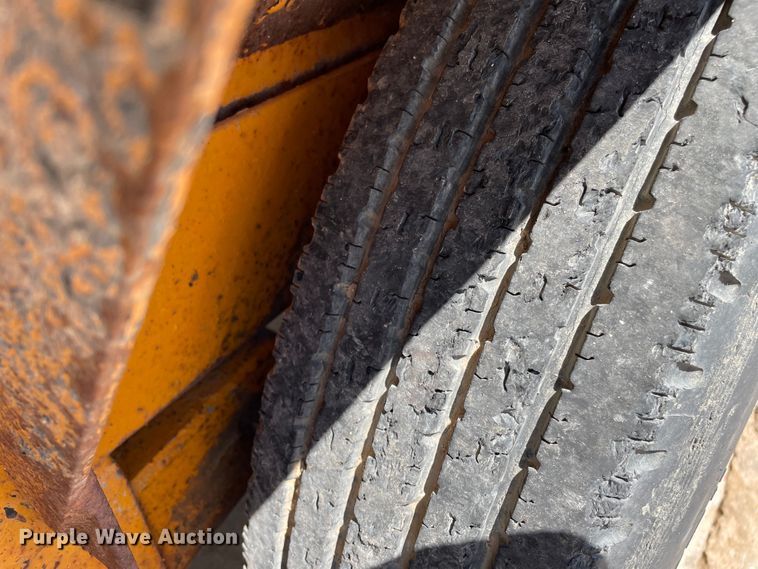 image for item DN5166 1983 Belshe  equipment trailer