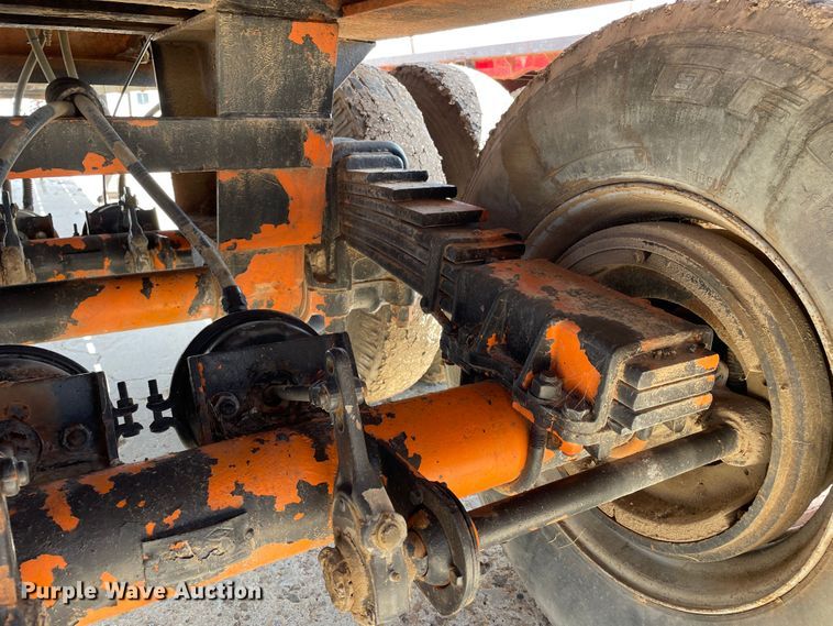 image for item DN5169 1980 Atoka  oilfield trailer