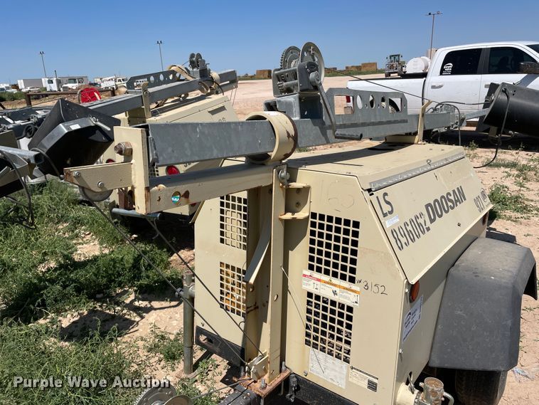 image for item DN5175 2012 Doosan LS-60HZ-T4F  light plant