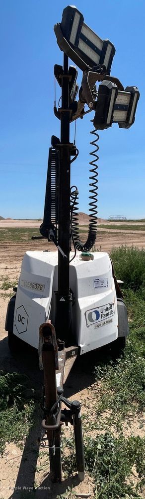 image for item DN5176 Generac Magnum  light plant