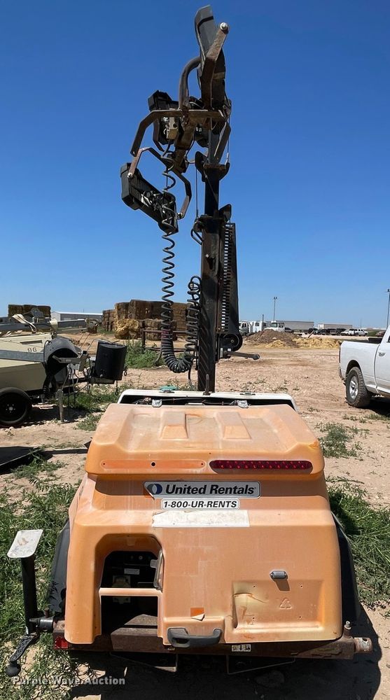 image for item DN5176 Generac Magnum  light plant