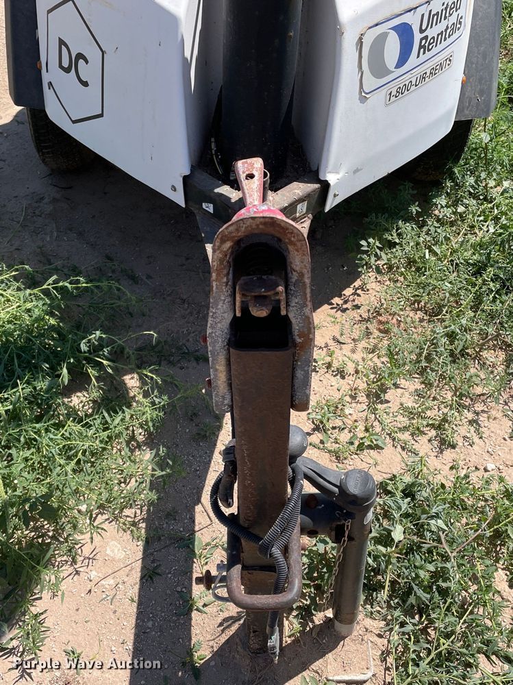 image for item DN5176 Generac Magnum  light plant