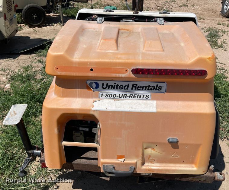 image for item DN5176 Generac Magnum  light plant