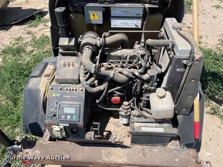 image for item DN5176 Generac Magnum  light plant