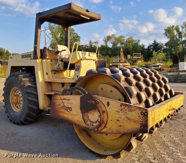 image for item DN6840 1987 Bomag BW213PD  single drum vibratory roller