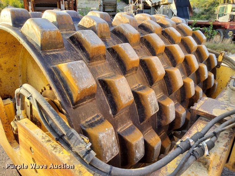 image for item DN6840 1987 Bomag BW213PD  single drum vibratory roller