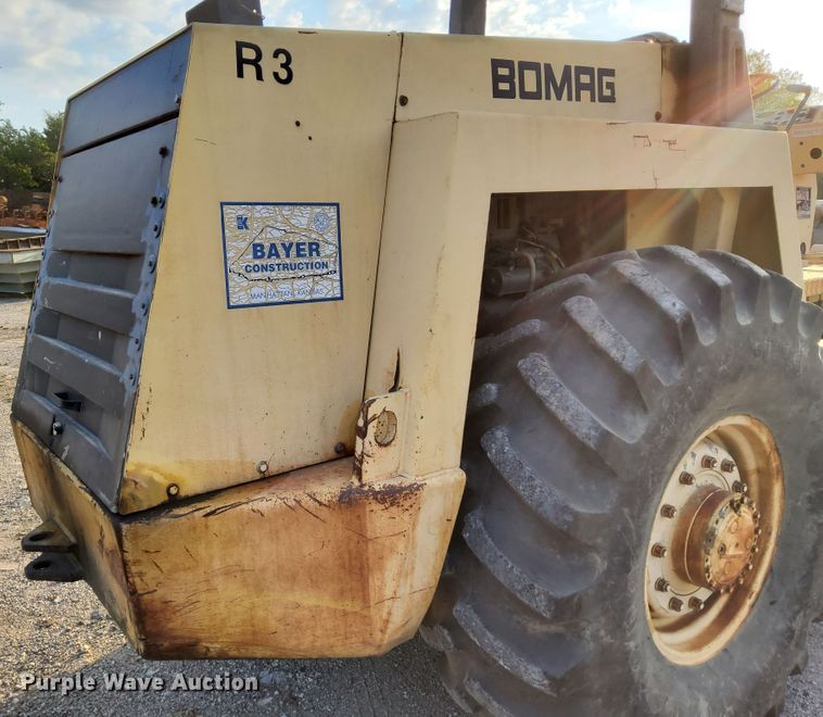 image for item DN6840 1987 Bomag BW213PD  single drum vibratory roller