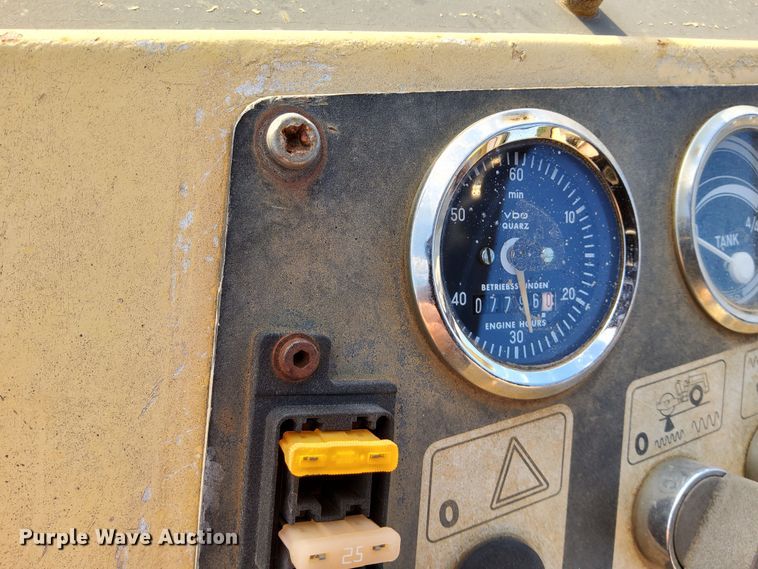 image for item DN6840 1987 Bomag BW213PD  single drum vibratory roller