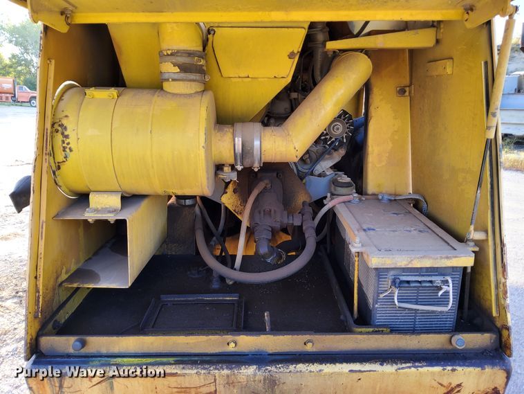 image for item DN6840 1987 Bomag BW213PD  single drum vibratory roller