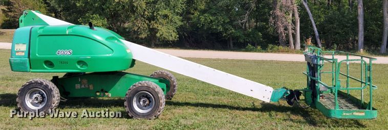 image for item DN6850 2006 JLG 400S  boom lift