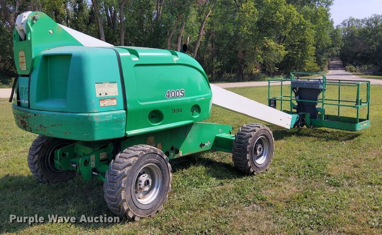image for item DN6850 2006 JLG 400S  boom lift