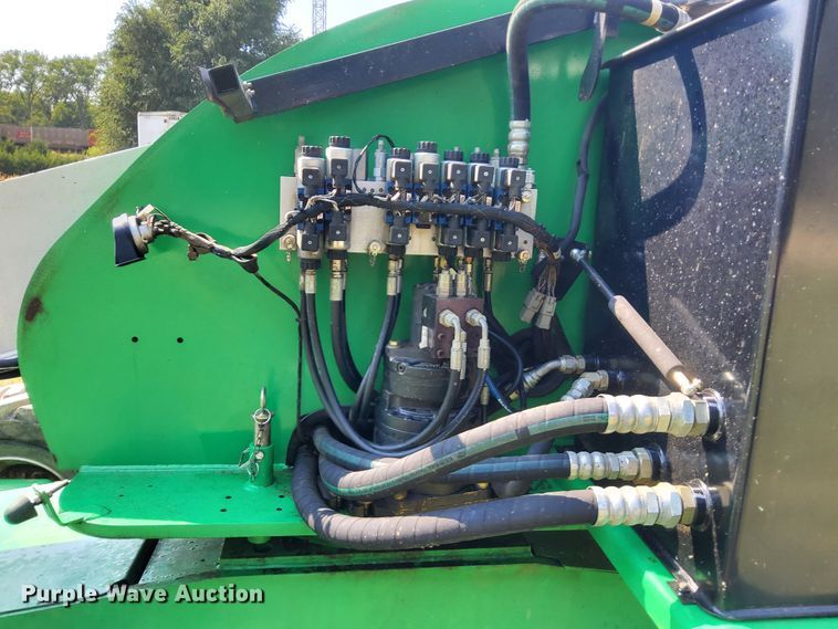 image for item DN6850 2006 JLG 400S  boom lift