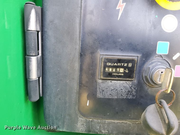 image for item DN6850 2006 JLG 400S  boom lift