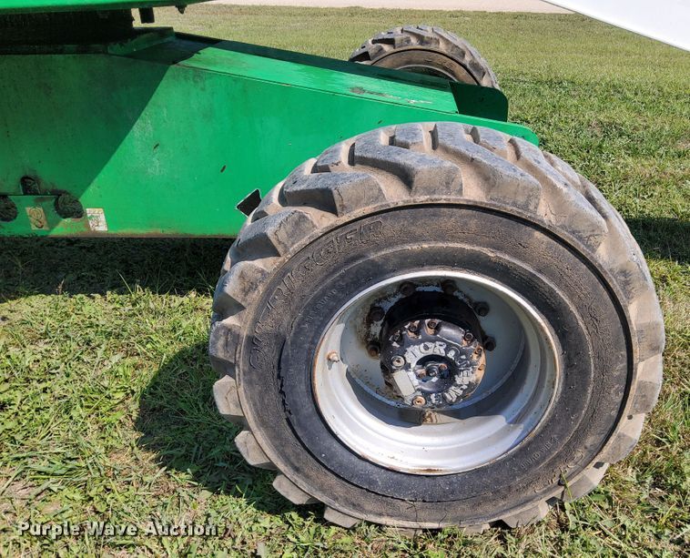 image for item DN6850 2006 JLG 400S  boom lift