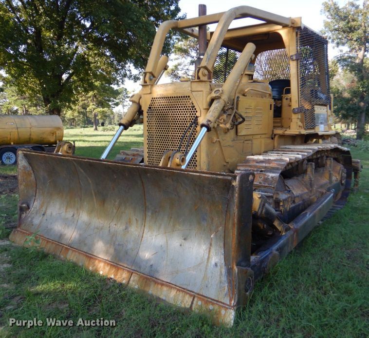 image for item DO1578 1985 Caterpillar D6D  dozer
