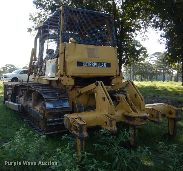 image for item DO1578 1985 Caterpillar D6D  dozer