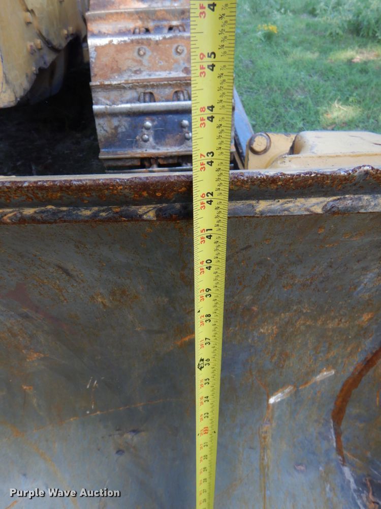 image for item DO1578 1985 Caterpillar D6D  dozer