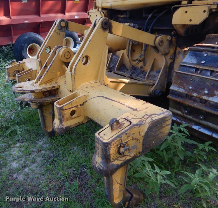 image for item DO1578 1985 Caterpillar D6D  dozer