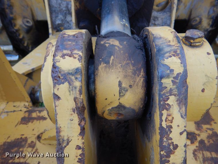 image for item DO1578 1985 Caterpillar D6D  dozer