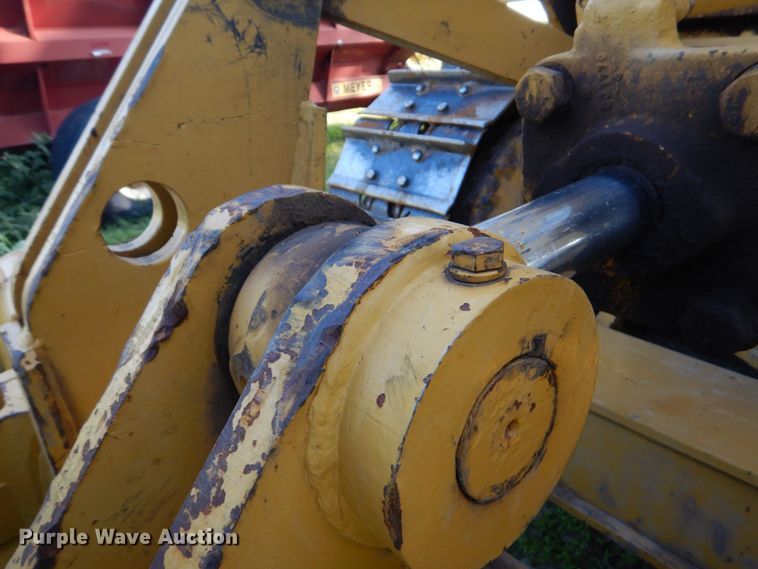 image for item DO1578 1985 Caterpillar D6D  dozer