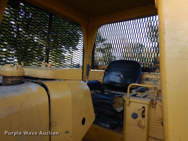 image for item DO1578 1985 Caterpillar D6D  dozer