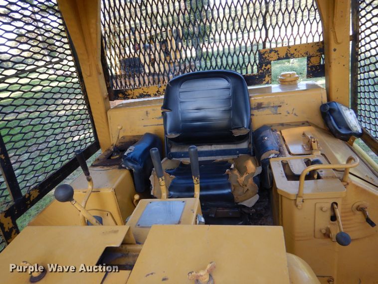 image for item DO1578 1985 Caterpillar D6D  dozer