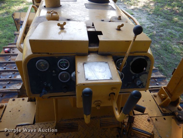 image for item DO1578 1985 Caterpillar D6D  dozer