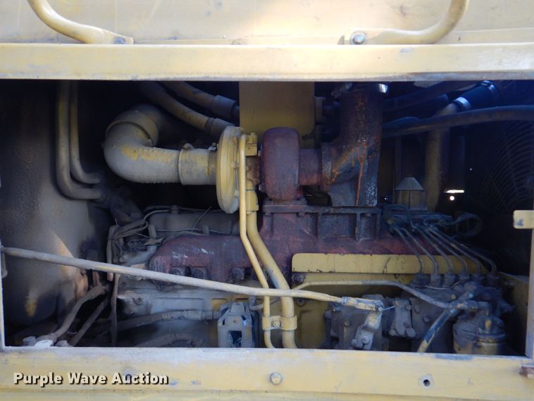 image for item DO1578 1985 Caterpillar D6D  dozer