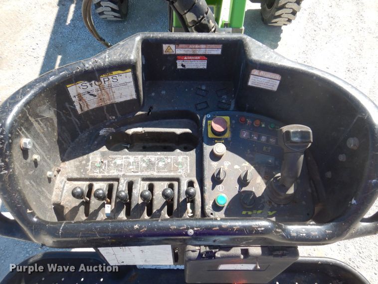 image for item DP0320 Nifty SP64D  boom lift