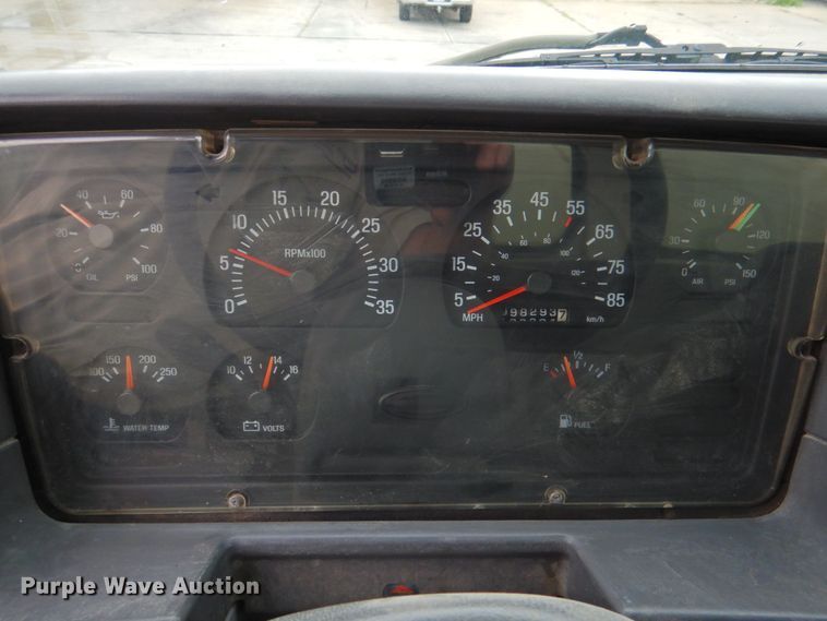 image for item DP4720 1999 Sterling L7501  sewer jetter truck