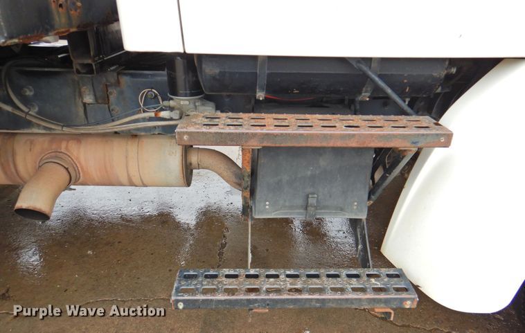 image for item DP4720 1999 Sterling L7501  sewer jetter truck