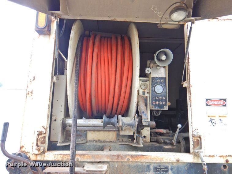 image for item DP4720 1999 Sterling L7501  sewer jetter truck