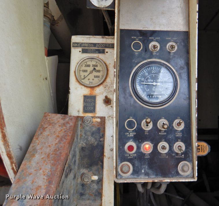 image for item DP4720 1999 Sterling L7501  sewer jetter truck