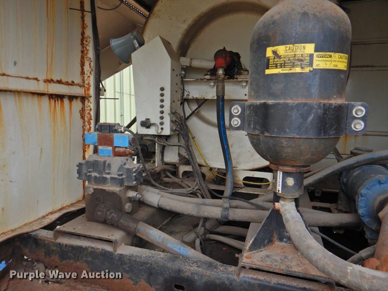 image for item DP4720 1999 Sterling L7501  sewer jetter truck